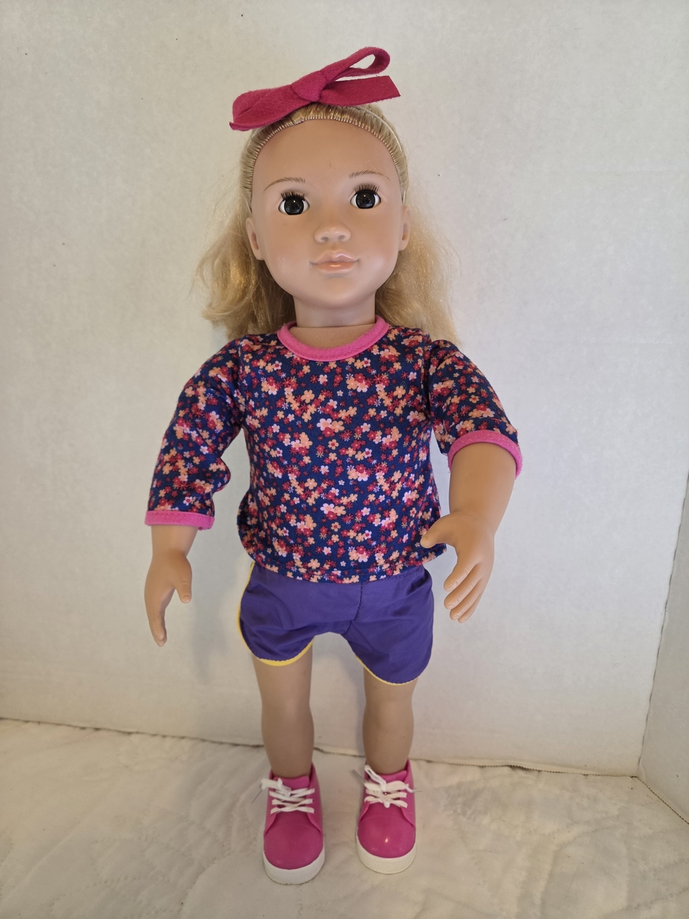 Battat 18" Doll With 4pc Outfit Included
